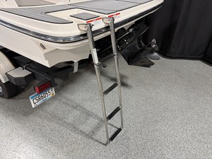 2021 Sea Ray SPX 190 14