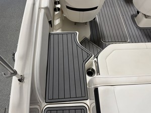 2021 Sea Ray SPX 190 22