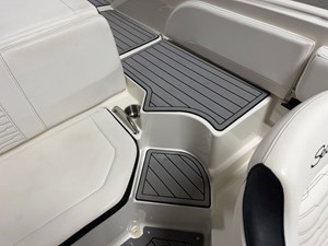 2021 Sea Ray SPX 190 23