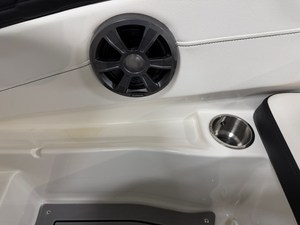 2021 Sea Ray SPX 190 28