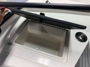 2021 Sea Ray SPX 190 40