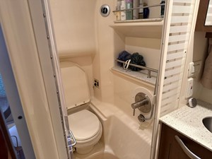 Sea Ray SUNDANCER 370 36 2016 Sea Ray SUNDANCER 370 37