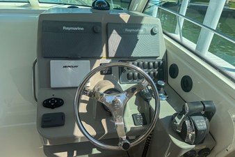 Boston Whaler 315 CONQUEST 19 2016 Boston Whaler 315 CONQUEST 20