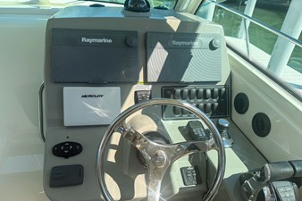 Boston Whaler 315 CONQUEST 20 2016 Boston Whaler 315 CONQUEST 21