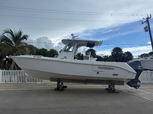 Everglades 295CC 0 2019 Everglades 295CC 1