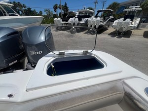 Everglades 295CC 9 2019 Everglades 295CC 10