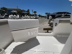 Everglades 295CC 13 2019 Everglades 295CC 14