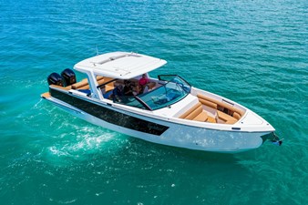 Aviara AV40 Outboard 3 2024 Aviara AV40 Outboard 4