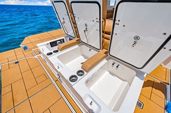 Aviara AV40 Outboard 19 2024 Aviara AV40 Outboard 20