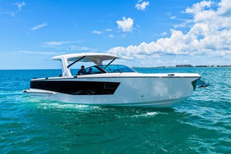 Aviara AV40 Outboard 74 2024 Aviara AV40 Outboard 75