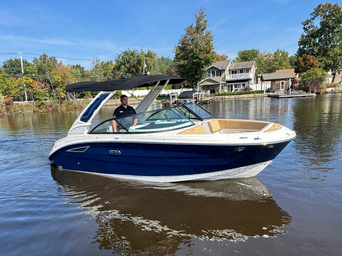 2026 Sea Ray SDX 230 2