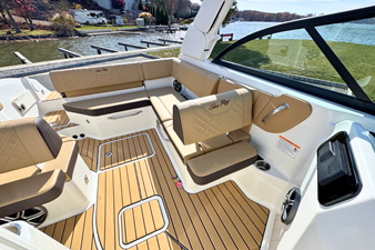 2026 Sea Ray SDX 230 11