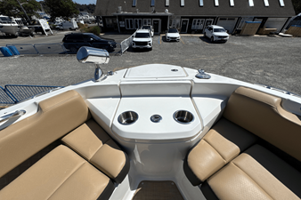 Sea Ray SLX 400 Outboard 58 2026 Sea Ray SLX 400 Outboard 59