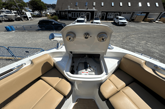 Sea Ray SLX 400 Outboard 59 2026 Sea Ray SLX 400 Outboard 60