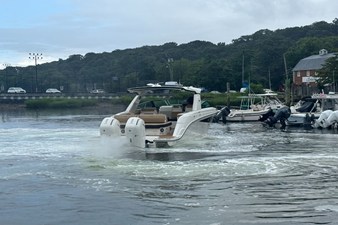 Sea Ray SLX 400 Outboard 68 2026 Sea Ray SLX 400 Outboard 69