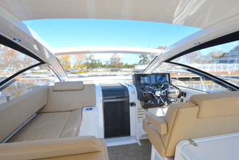 Cruisers Yachts 390 EXPRESS COUPE 11 2016 Cruisers Yachts 390 EXPRESS COUPE 12
