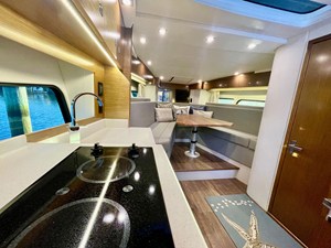 Cruisers Yachts 390 EXPRESS COUPE 26 2016 Cruisers Yachts 390 EXPRESS COUPE 27