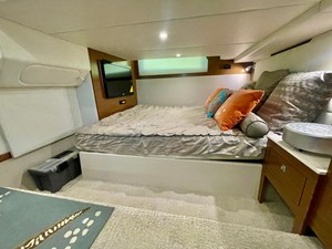Cruisers Yachts 390 EXPRESS COUPE 30 2016 Cruisers Yachts 390 EXPRESS COUPE 31
