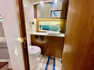 Cruisers Yachts 390 EXPRESS COUPE 33 2016 Cruisers Yachts 390 EXPRESS COUPE 34