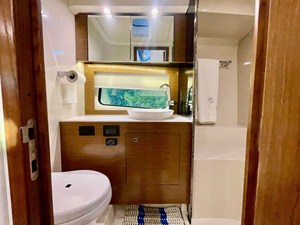 Cruisers Yachts 390 EXPRESS COUPE 34 2016 Cruisers Yachts 390 EXPRESS COUPE 35