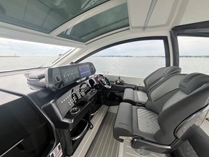 Galeon 375 GTO 16 2025 Galeon 375 GTO 17