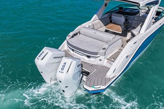 Sea Ray SLX 310 Outboard 28 2026 Sea Ray SLX 310 Outboard 29