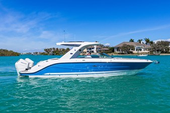 Sea Ray SLX 310 Outboard 34 2026 Sea Ray SLX 310 Outboard 35