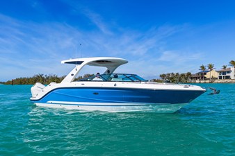Sea Ray SLX 310 Outboard 35 2026 Sea Ray SLX 310 Outboard 36