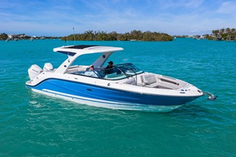 Sea Ray SLX 310 Outboard 36 2026 Sea Ray SLX 310 Outboard 37
