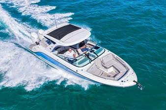 Sea Ray SLX 310 Outboard 45 2026 Sea Ray SLX 310 Outboard 46