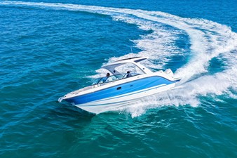 Sea Ray SLX 310 Outboard 47 2026 Sea Ray SLX 310 Outboard 48