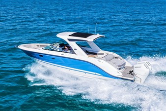 Sea Ray SLX 310 Outboard 48 2026 Sea Ray SLX 310 Outboard 49