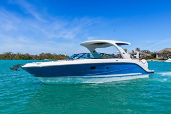 Sea Ray SLX 310 Outboard 51 2026 Sea Ray SLX 310 Outboard 52