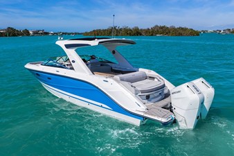 Sea Ray SLX 310 Outboard 56 2026 Sea Ray SLX 310 Outboard 57