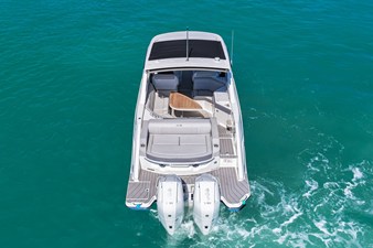 Sea Ray SLX 310 Outboard 61 2026 Sea Ray SLX 310 Outboard 62