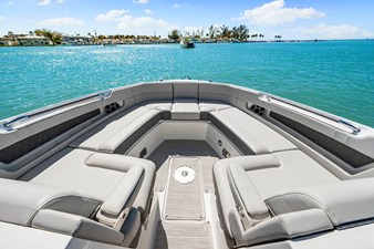 Sea Ray SLX 310 Outboard 65 2026 Sea Ray SLX 310 Outboard 66
