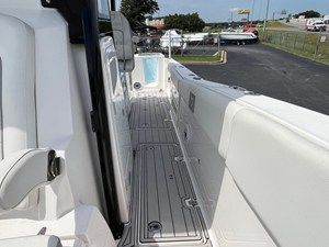 Sea Fox 328 COMMANDER 24 2024 Sea Fox 328 COMMANDER 25