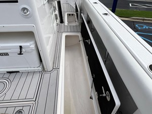 Sea Fox 328 COMMANDER 35 2024 Sea Fox 328 COMMANDER 36