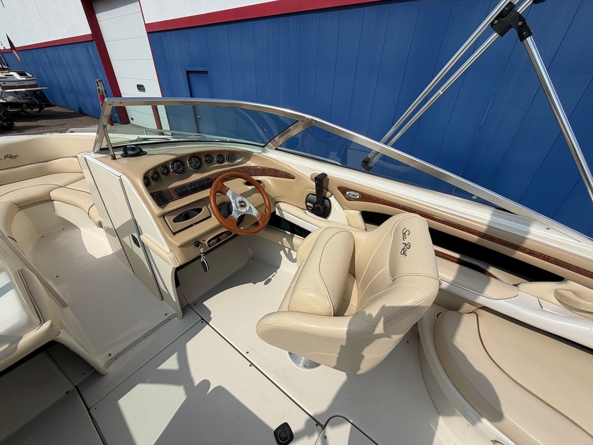 1999 Sea Ray 230 24