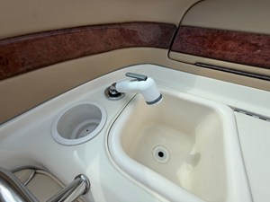 1999 Sea Ray 230 20