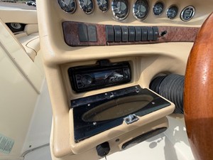 1999 Sea Ray 230 28