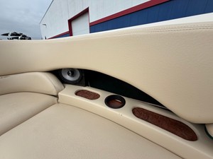 1999 Sea Ray 230 37