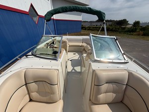 1999 Sea Ray 230 39