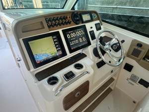 Grady-White FREEDOM 375 12 2014 Grady-White FREEDOM 375 13