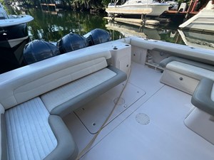 Grady-White FREEDOM 375 13 2014 Grady-White FREEDOM 375 14