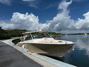 Grady-White FREEDOM 375 0 2014 Grady-White FREEDOM 375 1