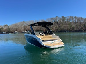 2026 Sea Ray SDX 230 9