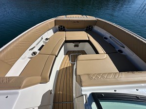 2026 Sea Ray SDX 230 10