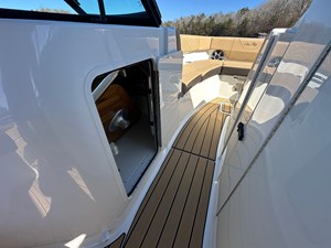 2026 Sea Ray SDX 230 19