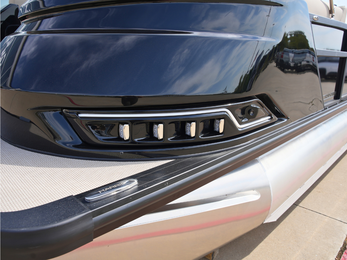 2027 Harris Grand Mariner 230 4